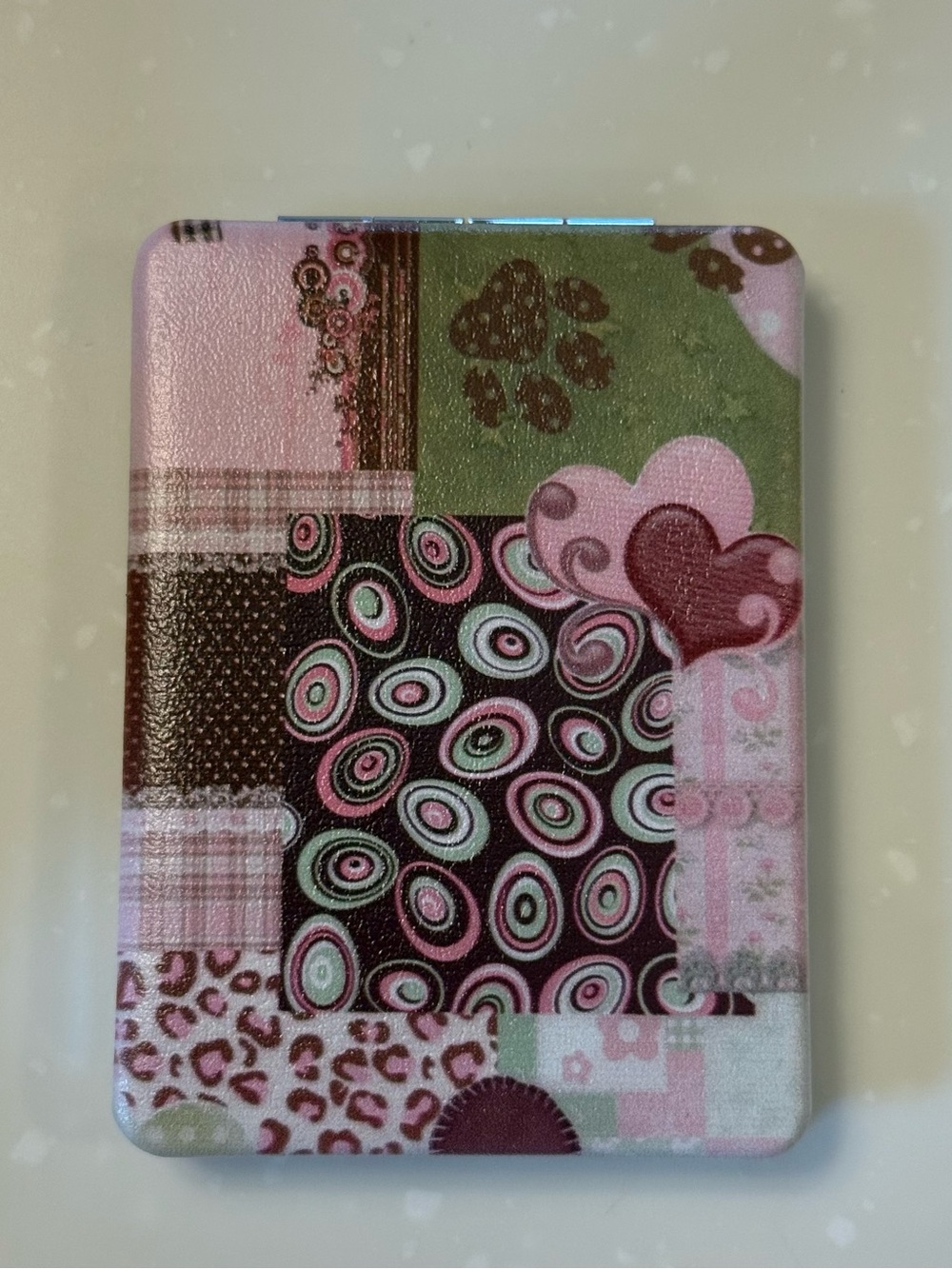 Patchwork Heart Pattern Compact Mirror - Pink & Green